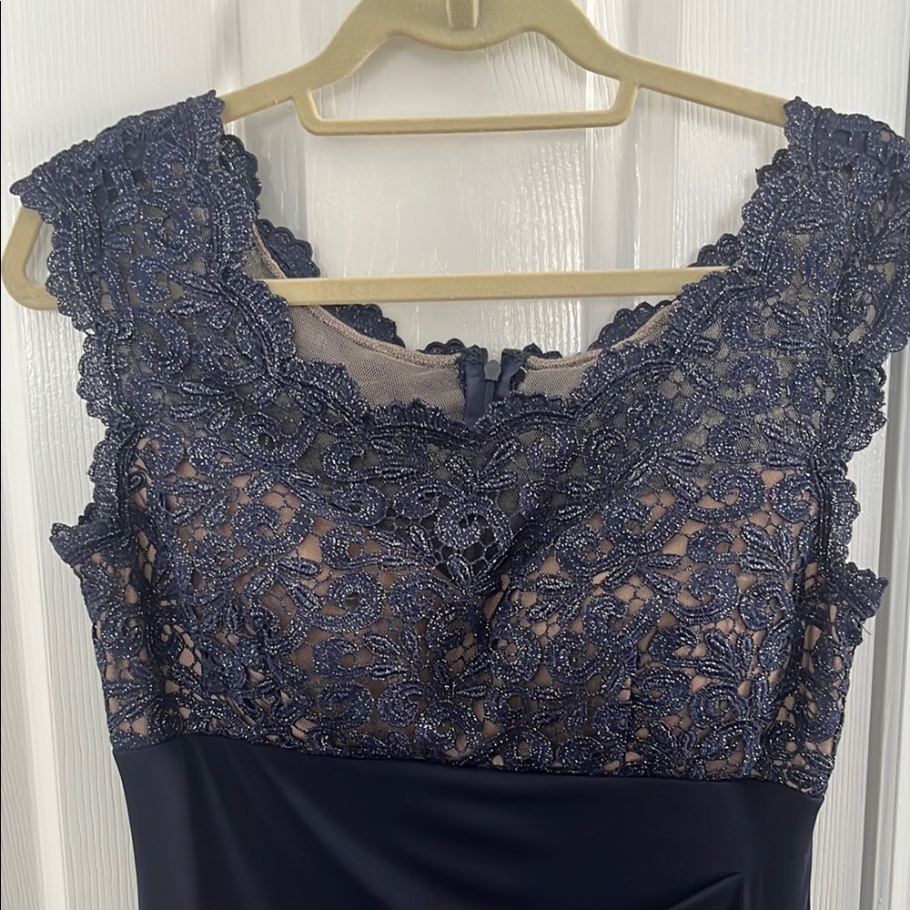 Navy blue MOB/MOG gown with Cap Sleeves